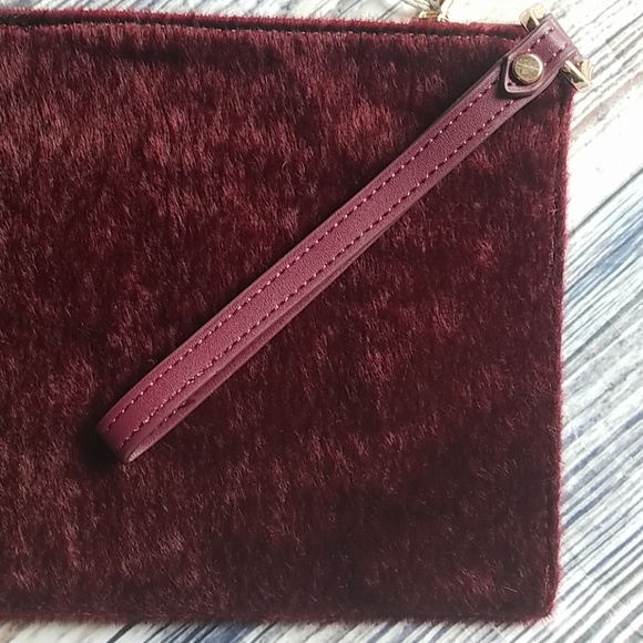 Faux Hair Handbag - Picture 4 of 8